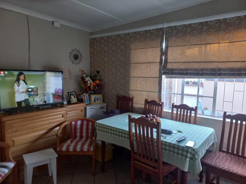 3 Bedroom Property for Sale in Grassy Park Western Cape